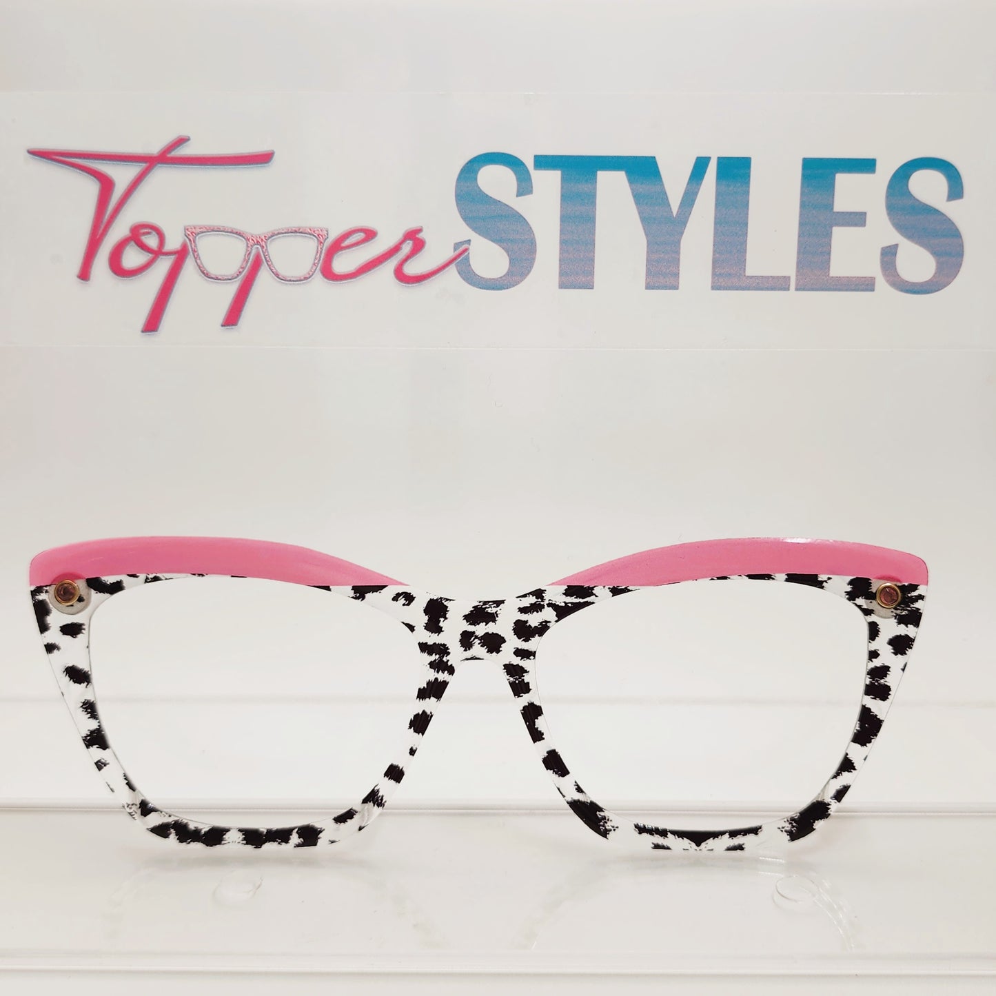 RTS Wanda NST Pink Brow on Snow Leopard